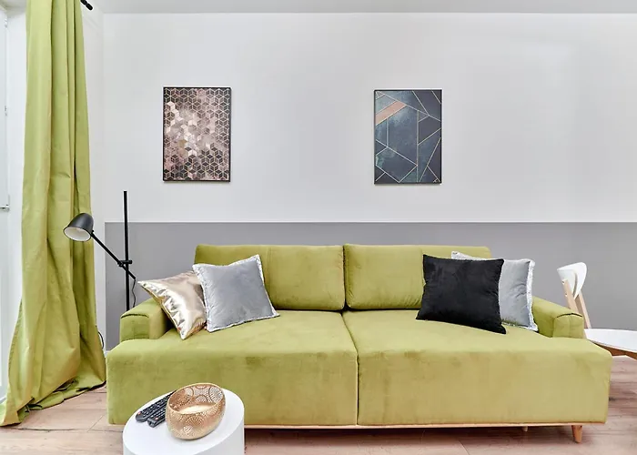 Modern Grabiszyn By Renters Breslavia